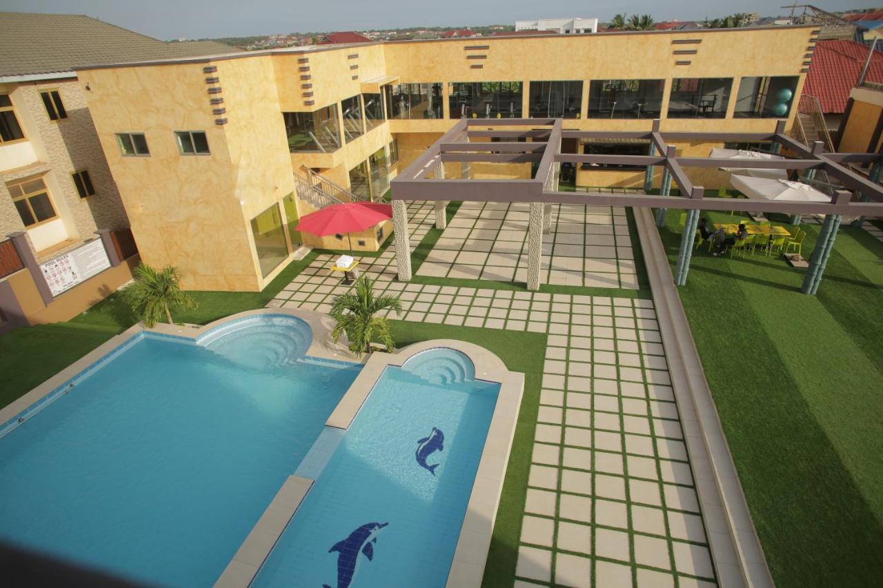 Cocktail and Dreams Hotel Accra Exteriör bild